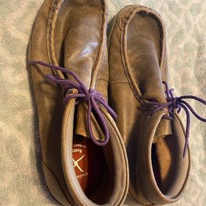 Twisted X Moccasins - Youth 6/Women’s 9 - like new condition!